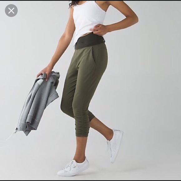 LuluLemon leggings! - Picture 3 of 6